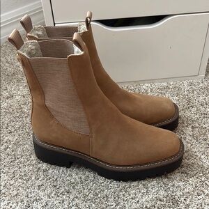 Sam Edelman Tan Suede Ankle Boots size 8